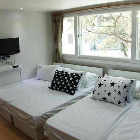 G-Star Guesthouse Seoul Bagian luar foto