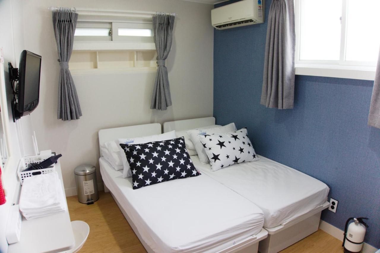 G-Star Guesthouse Seoul Bagian luar foto