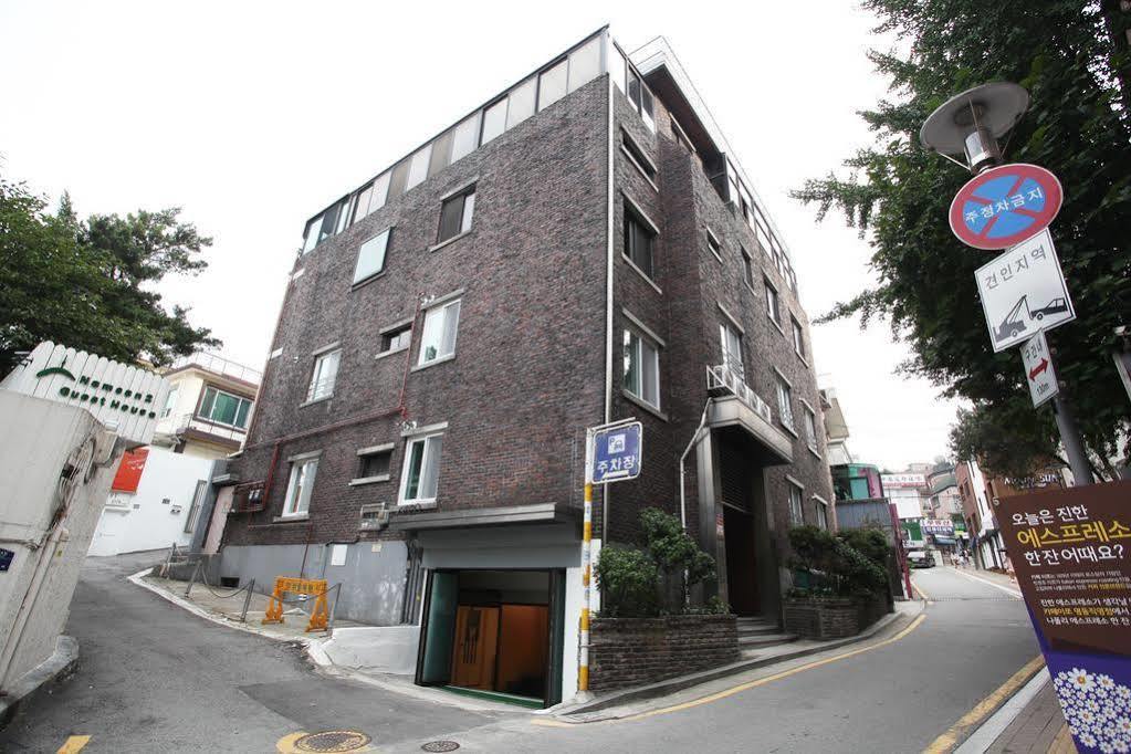 G-Star Guesthouse Seoul Bagian luar foto