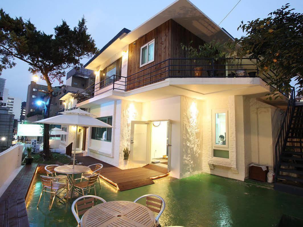 G-Star Guesthouse Seoul Bagian luar foto