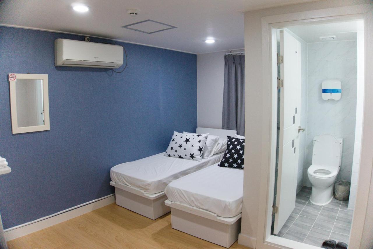 G-Star Guesthouse Seoul Bagian luar foto