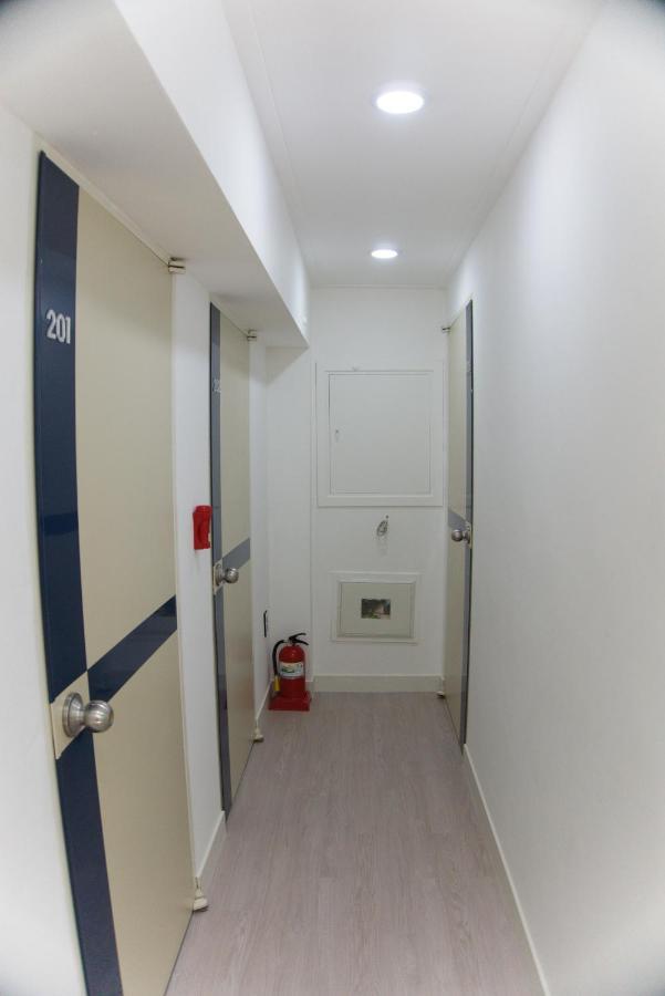 G-Star Guesthouse Seoul Bagian luar foto